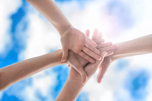 руки